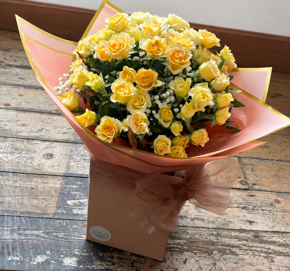 Spray Rose Hand Tied - Peach